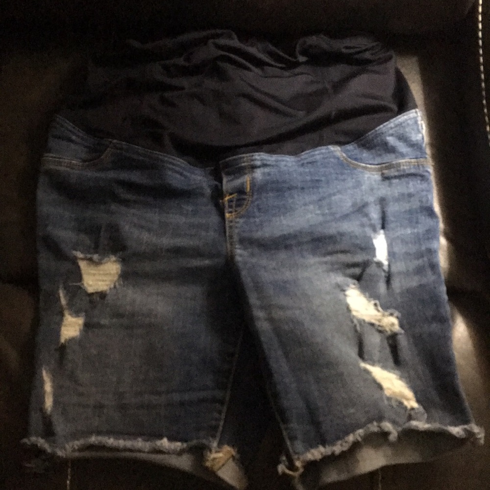 Isabel maternity shorts Bermuda
